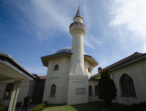 Ahsen-i Mehmet Efendi Cami Miğferinin Üstündeki Çömleklerin Gizemini Çözmek Mümkün mü?